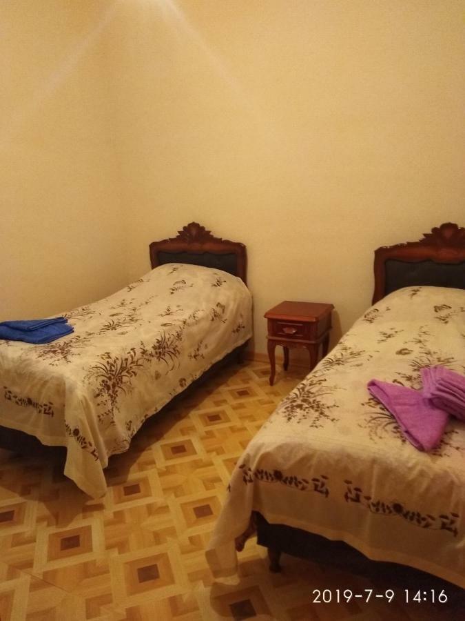 Nnn Guest House Goris Exterior photo