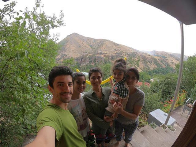 Nnn Guest House Goris Exterior photo